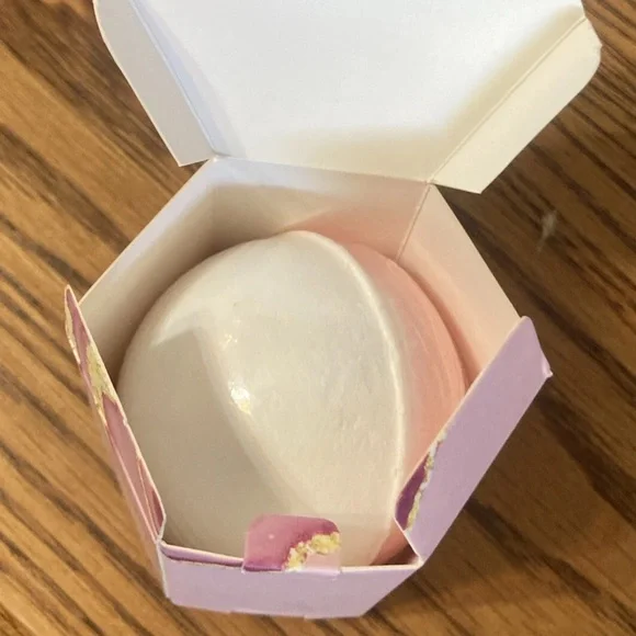 NEW Mystery Bath gift set with Tumbler - Picture 4 of 14